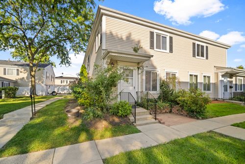 185c-1597 Cove Dr, Prospect Heights, IL, 60070-1910 | Card Image