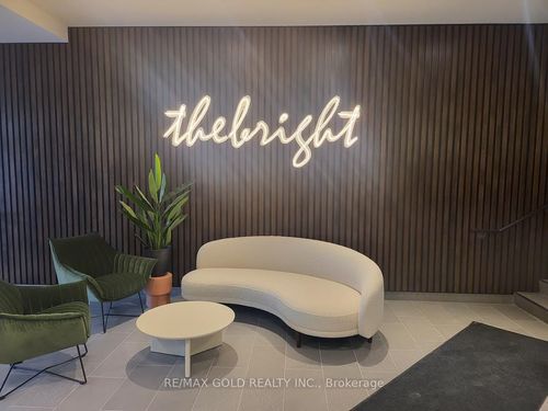 205-741 King St W, Kitchener, ON, N2G0E9 | Card Image