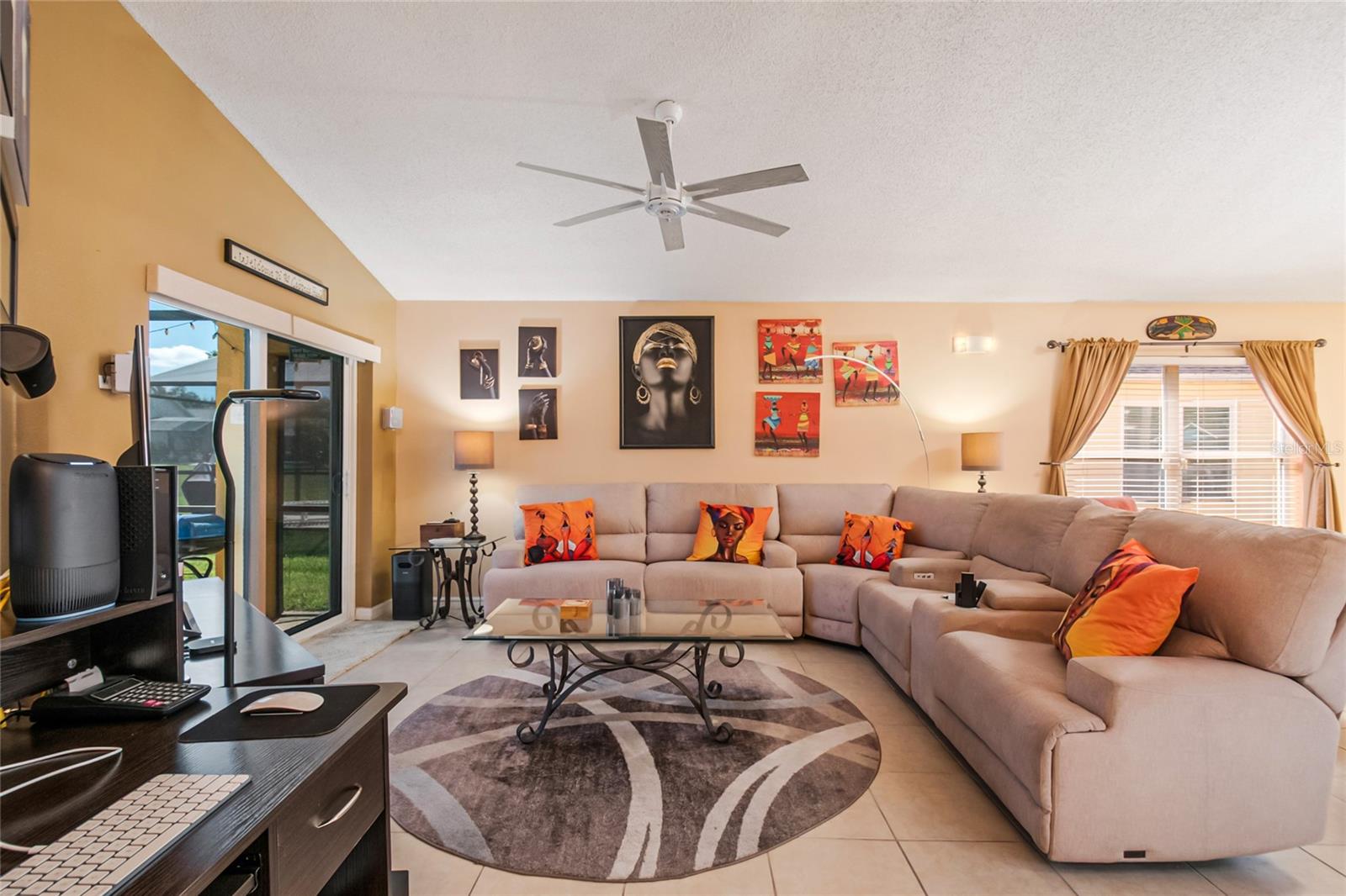 Residential in DAVENPORT 5