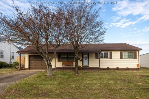 507 Kathnor Ln, Point Pleasant, WV, 25550-1720 | Card Image