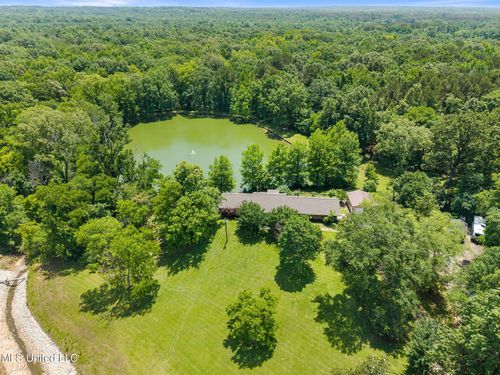 115 W Lake Drive, Clinton, MS, 39056 | Card Image