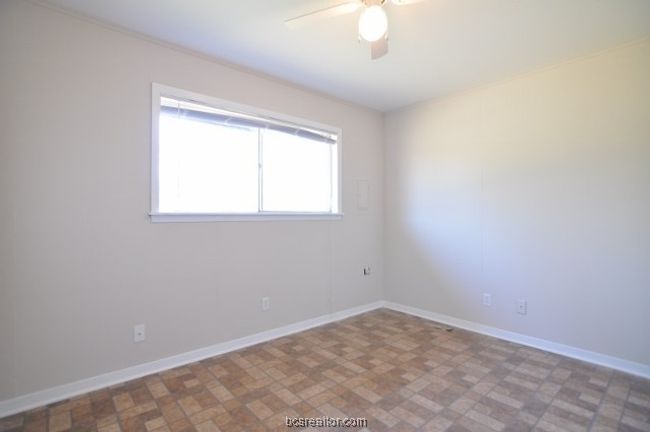 APT-11 - 16567 Fm 2154 Rd, Home with 2 bedrooms, 1 bathrooms and null parking in College Station TX | Image 11