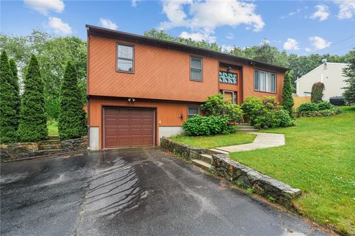 2 Birch St, Johnston, RI, 02919-5921 | Card Image
