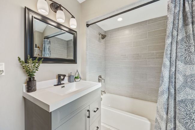 5824 Prospect Ave, House other with 2 bedrooms, 2 bathrooms and 4 parking in Berkeley IL | Image 14