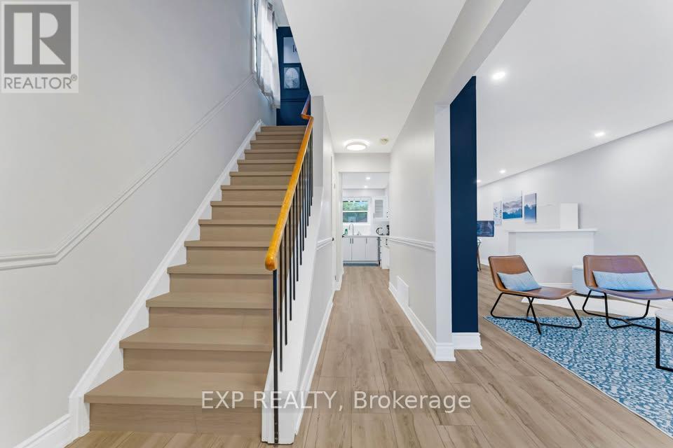 Residential in Burlington (Brant Hills) 4