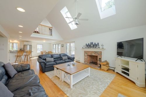 165 Mayflower Dr, Wellfleet, MA, 02667-7613 | Card Image