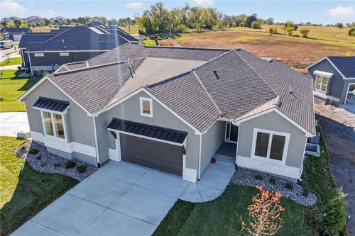 11560 S Olathe View Rd, Olathe, KS, 66061-5021 | Card Image