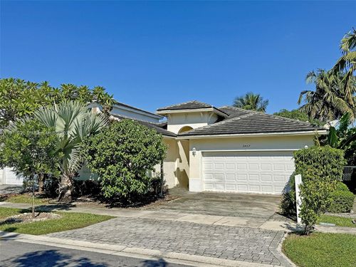 3457 Ne 2nd St, Homestead, FL, 33033-8015 | Card Image