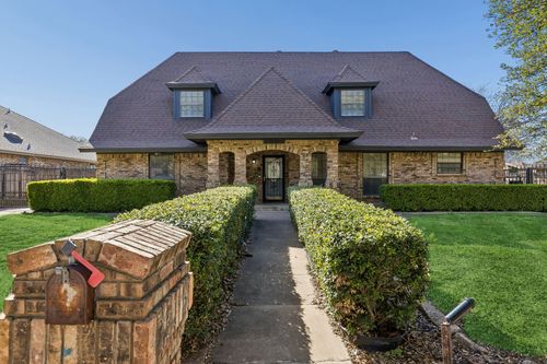 7304 Old Mill Run, Fort Worth, TX, 76133-7025 | Card Image