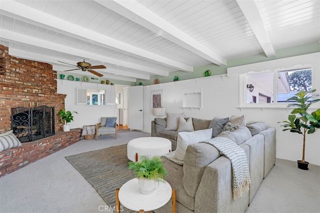 FAMILY ROOM COULD MAYBE BE A 4TH BEDROOM | Image 9
