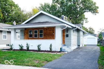 947 N Bradley Avenue, House other with 2 bedrooms, 1 bathrooms and null parking in Indianapolis IN | Image 2