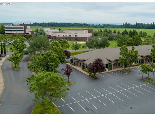 a-235 Se Norton Ln, McMinnville, OR, 97128-8479 | Card Image