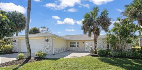 335 Arrowhead Ln, Melbourne Beach, FL, 32951-3533 | Card Image