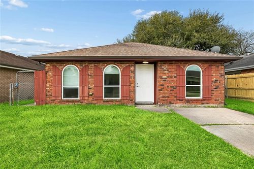 7538 Forum Blvd, New Orleans, LA, 70128-2110 | Card Image