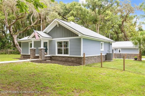 8687 E Jefferson St, Floral City, FL, 34436-4705 | Card Image