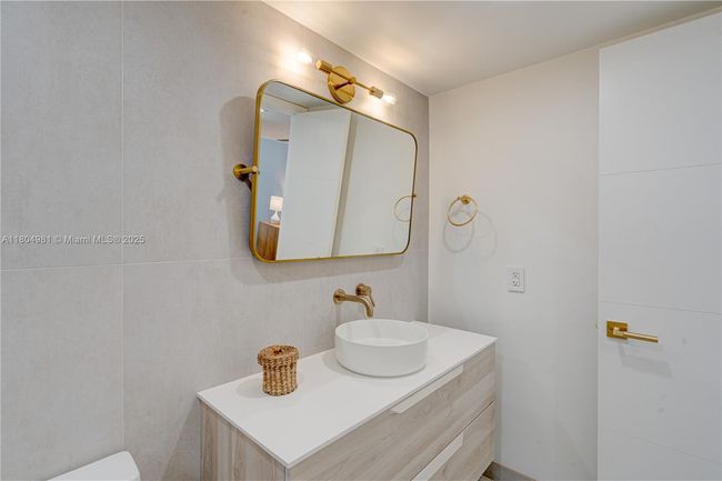 APT-1505 - 1370 Ocean Blvd, Condo with 2 bedrooms, 2 bathrooms and null parking in Pompano Beach FL | Image 46