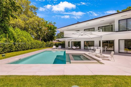 7180 E Lago Dr, Coral Gables, FL, 33143-6512 | Card Image