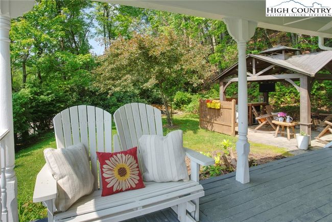 Wrap around porch | Image 39