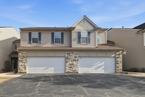 1095 Ellsworth Dr, Grayslake, IL, 60030-3364 | Card Image
