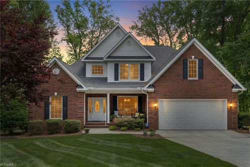 130 Oak Ridge Dr, Eden, NC, 27288-5356 | Card Image