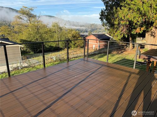 18092 Montborne Rd, Mount Vernon, WA, 98274-8154 | Card Image