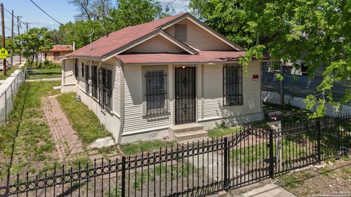 2121 San Fernando St, San Antonio, TX, 78207-5225 | Card Image
