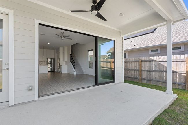 View of patio / terrace with ceiling fan | Image 37