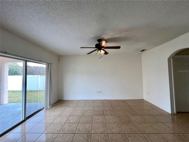4445 Maple Chase Trl, House other with 4 bedrooms, 3 bathrooms and null parking in Kissimmee FL | Image 6
