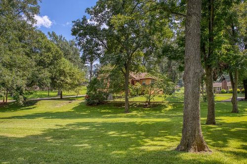 21 Rambling Rd, Palestine, TX, 75801-4655 | Card Image