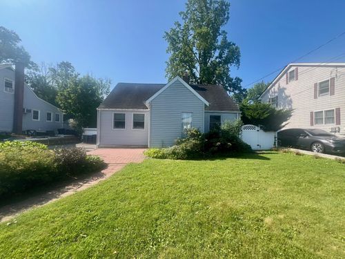 32 Beaver Hill Rd, Elmsford, NY, 10523-2136 | Card Image
