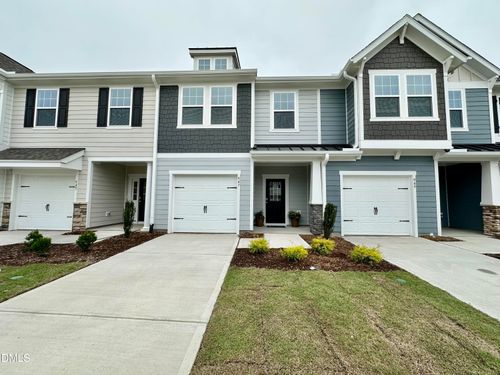 947 Kensley Grove Lane, Fuquay Varina, NC, 27526 | Card Image