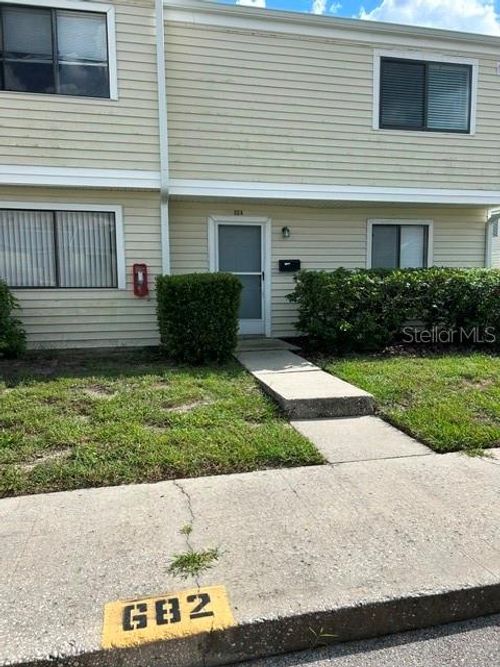 682-682 Leslie Ct, ALTAMONTE SPRINGS, FL, 32701-6106 | Card Image