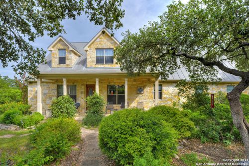 853 County Road 2801 E, Mico, TX, 78056-5497 | Card Image