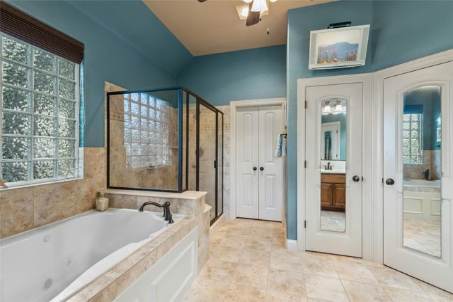 Owner's Suite Bath with spacious Walk-in Closet | Image 17
