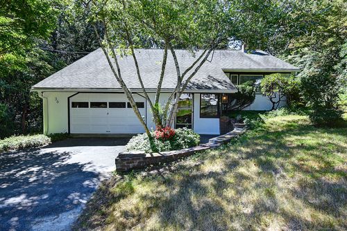 36 Bungay Ter, Seymour, CT, 06483-2511 | Card Image