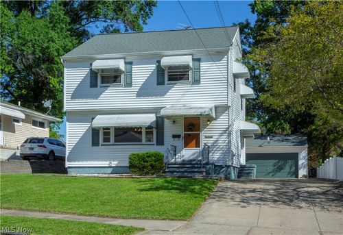 1553 Onondago Ave, Akron, OH, 44305-1911 | Card Image