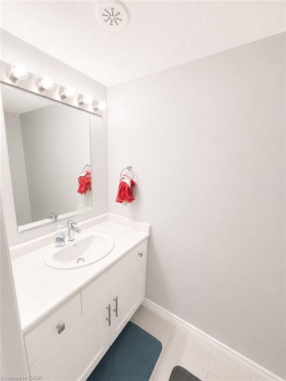 Residential Lease in Kitchener 4