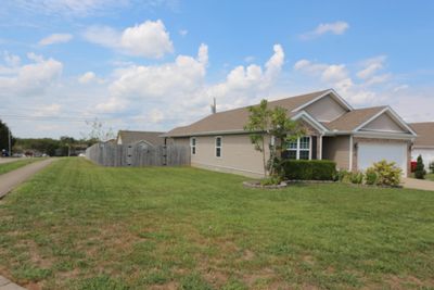 321 Steen Pass, House other with 3 bedrooms, 2 bathrooms and null parking in Nicholasville KY | Image 2