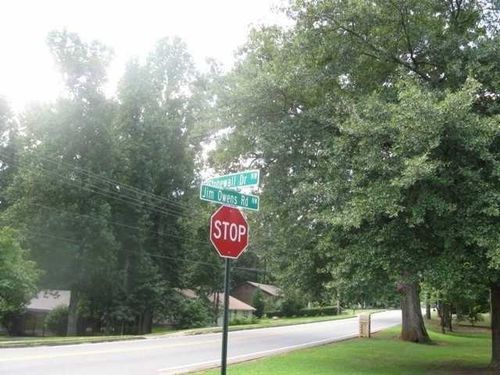 3649 Stonewall Dr Nw, Kennesaw, GA, 30152-2451 | Card Image