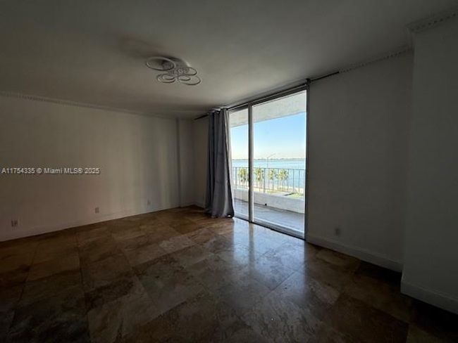 APT-4A - 200 Se 15 Th Rd, Condo with 1 bedrooms, 2 bathrooms and null parking in Miami FL | Image 5