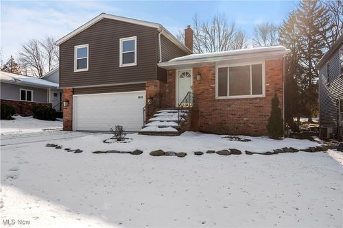 4808 Geraldine Rd, Richmond Heights, OH, 44143-2832 | Card Image