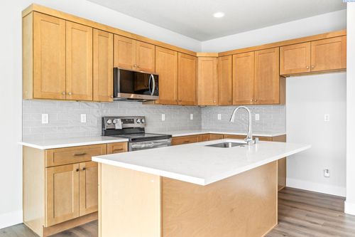 7461 Grapevine Ct, West Richland, WA, 99353-5585 | Card Image