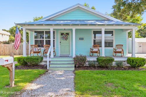 321 Saint George St, Bay Saint Louis, MS, 39520-4431 | Card Image