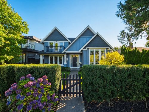 355 E 15th Street, North Vancouver, BC, V7L2R6 | Card Image