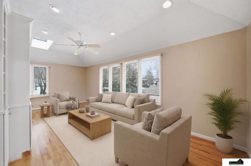 6707 Flint Ridge Rd, Lincoln, NE, 68506-2885 | Card Image