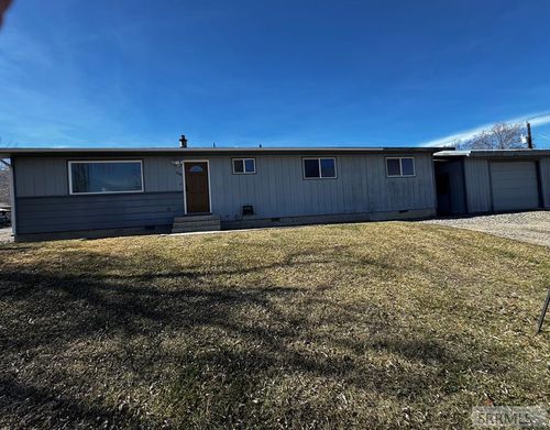 300 S S 14th St, Salmon, ID, 83467-3611 | Card Image