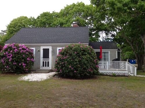 unit-1-166 Seaview Ave, South Yarmouth, MA, 02664-5168 | Card Image