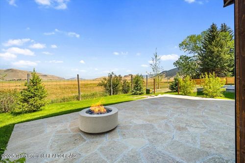 405 Teton Ave, Jackson, WY, 83001-8318 | Card Image