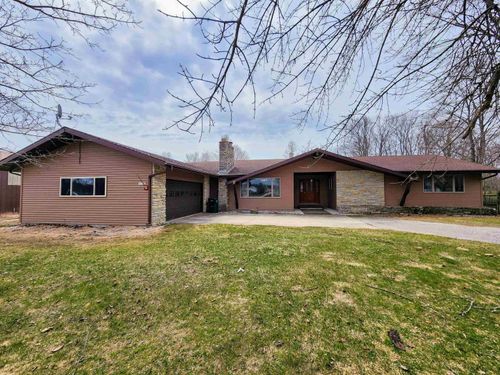 W 11635 Lake St, Naubinway, MI, 49762-5112 | Card Image