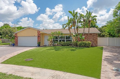 1460 Woodcrest Rd E, West Palm Beach, FL, 33417-5747 | Card Image
